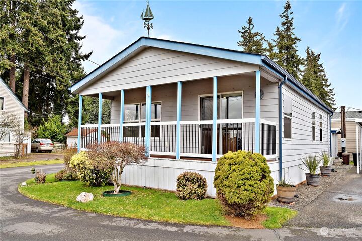 Property Photo:  600 NE Lincoln Road 4  WA 98370 