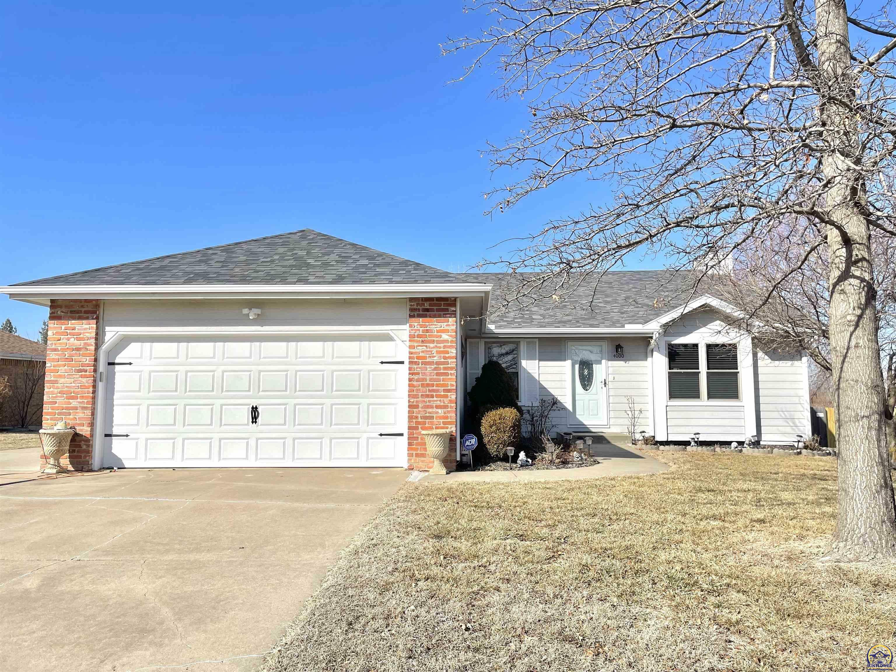 Property Photo:  4000 SW 43rd St  KS 66610 