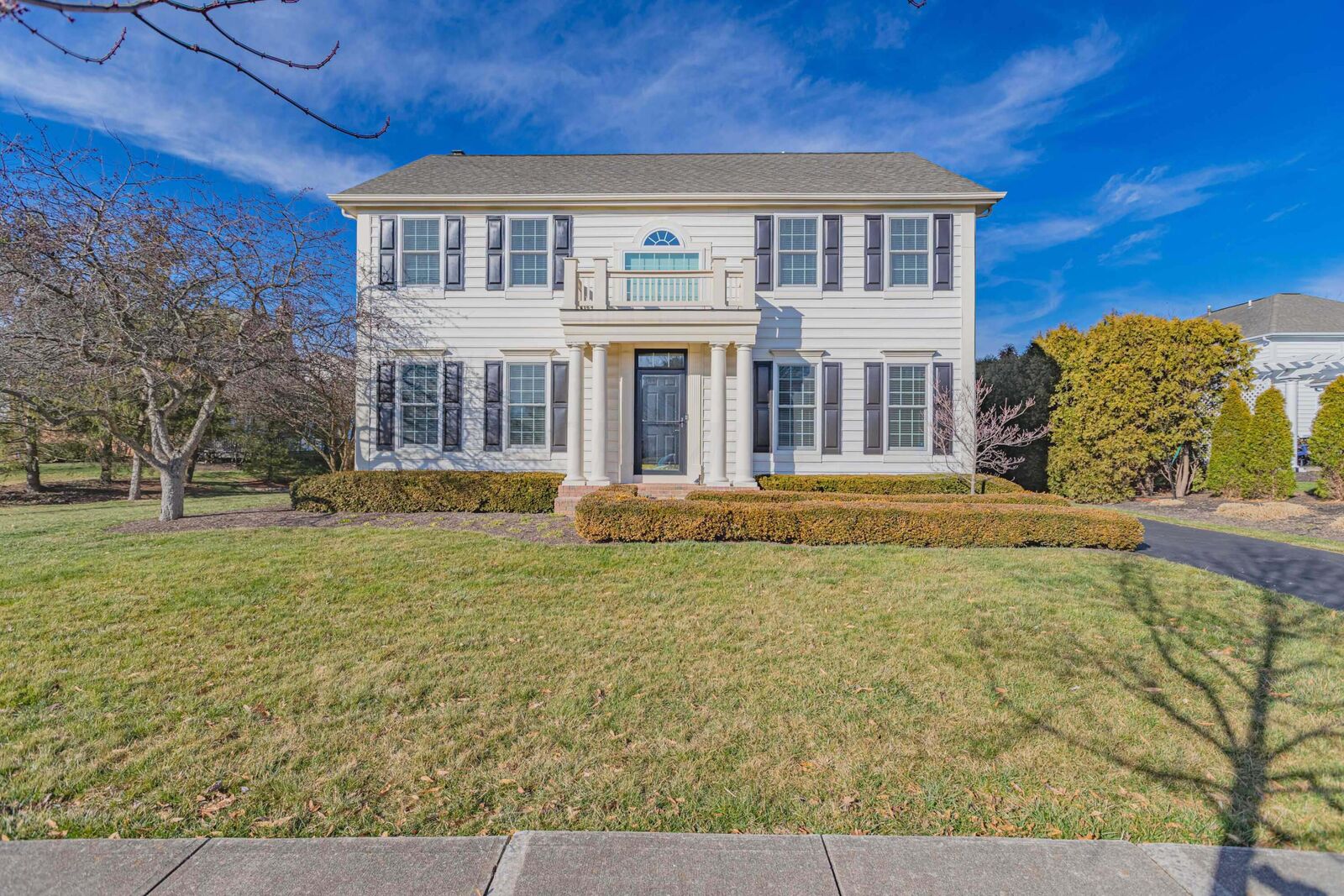 Property Photo:  7376 Tottenham Place  OH 43054 