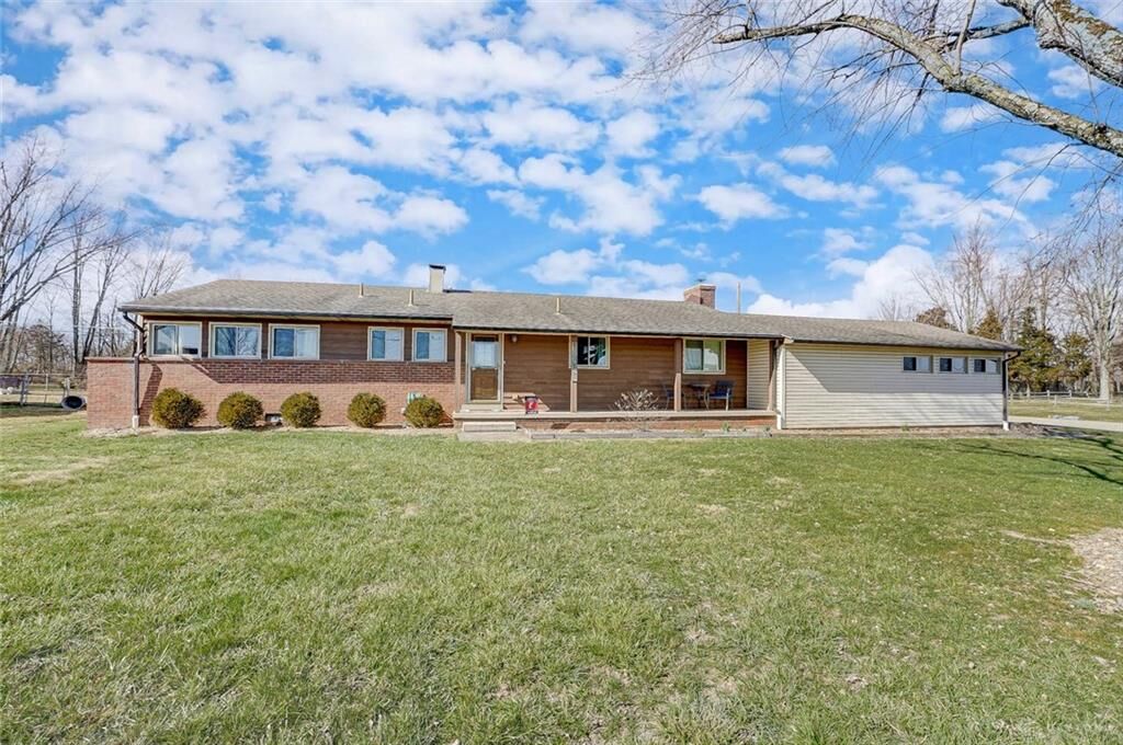 Property Photo: 11099 Dayton Lebanon Pike OH 45458