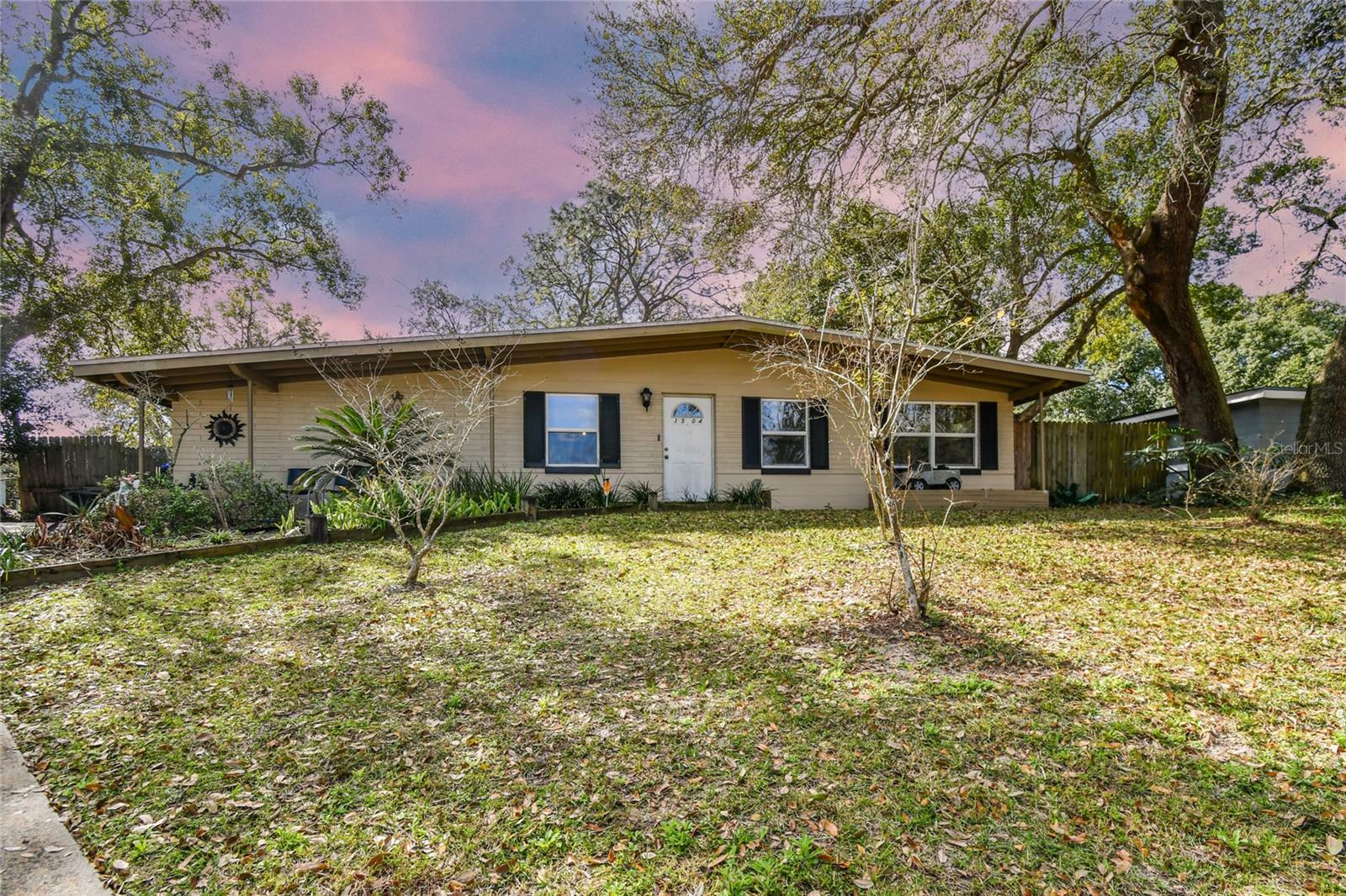 Property Photo: 3504 Sutton Drive FL 32810