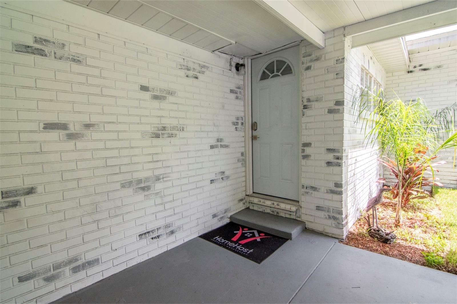 Property Photo:  1504 E McBerry Street  FL 33610 