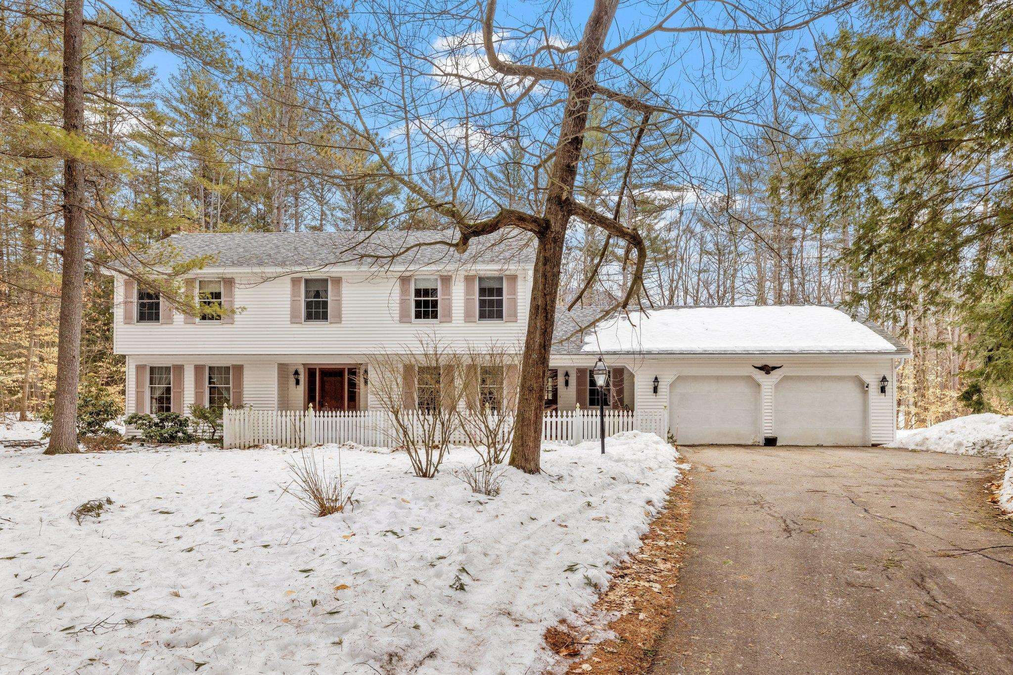 11 Robindale Circle  Gilford NH 03249 photo