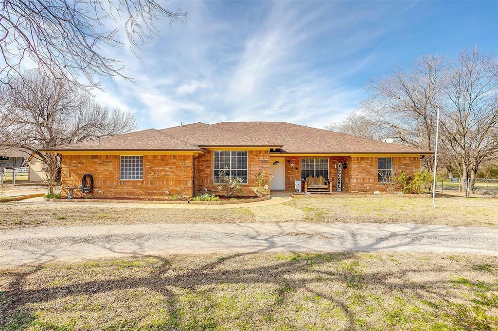 Property Photo: 6717 County Road 527 TX 76028