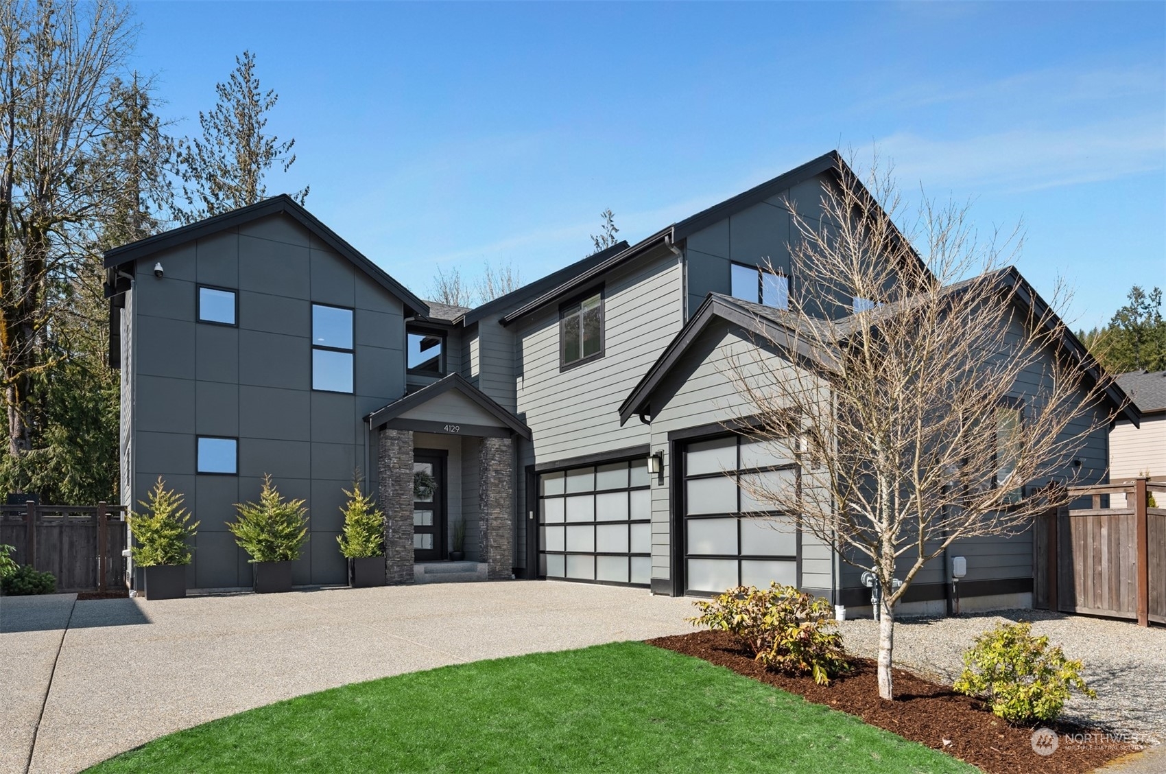 Property Photo:  4129 332nd Avenue NE  WA 98014 