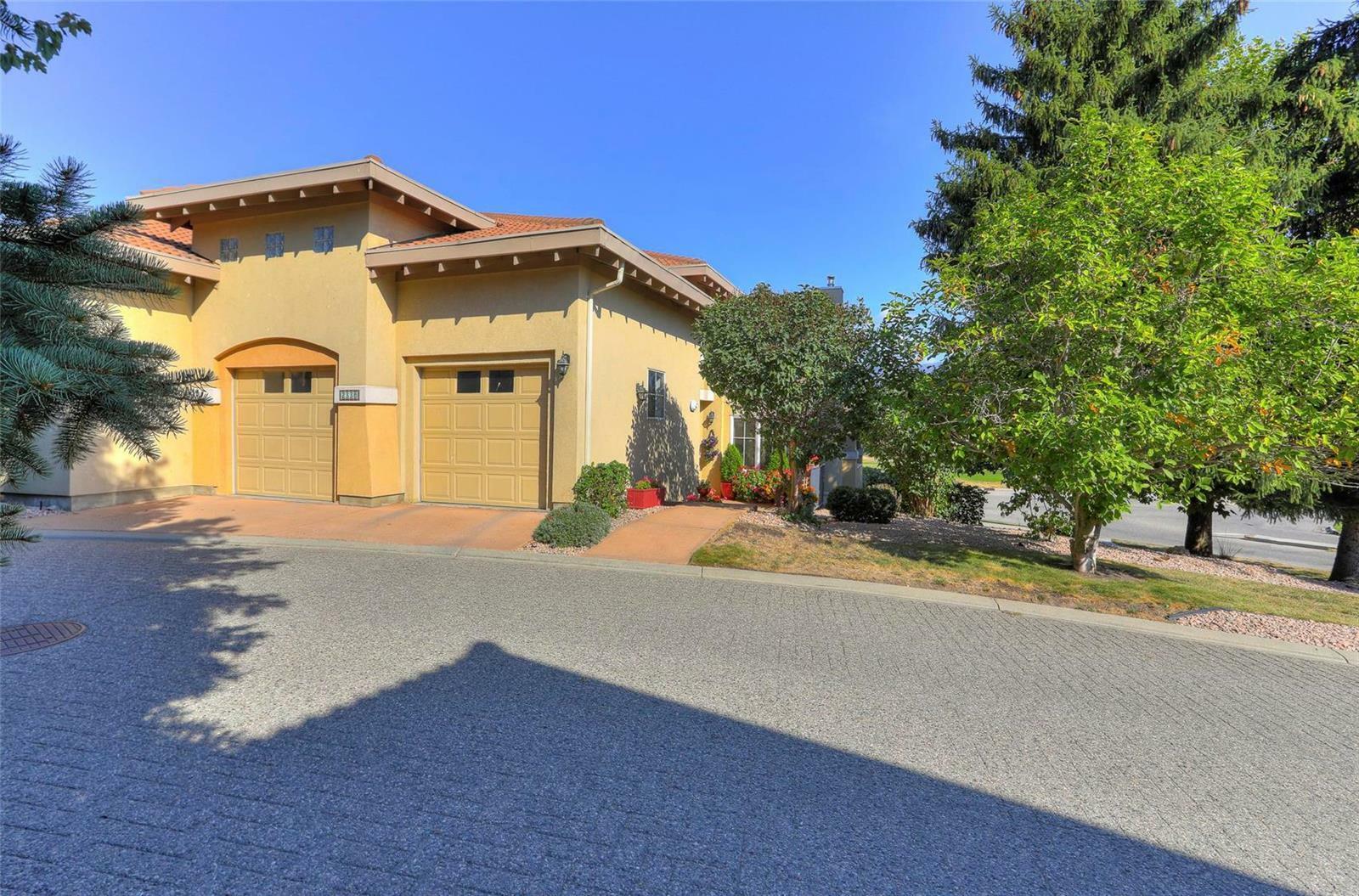 Property Photo: 2336 Country Club Drive BC V1V2A6