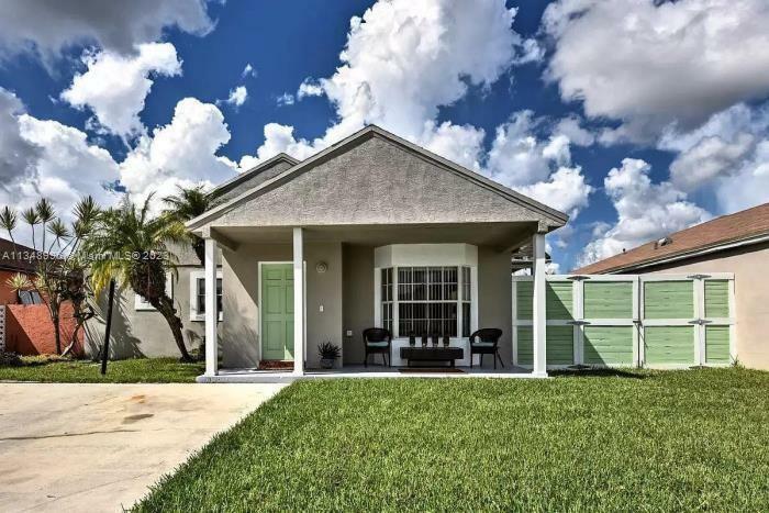 Property Photo:  15560 SW 143rd Ave  FL 33177 