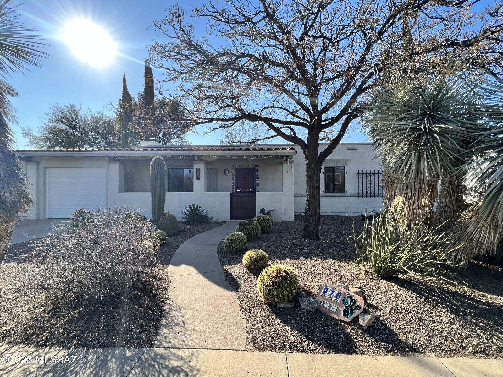 Property Photo: 976 S La Huerta AZ 85614