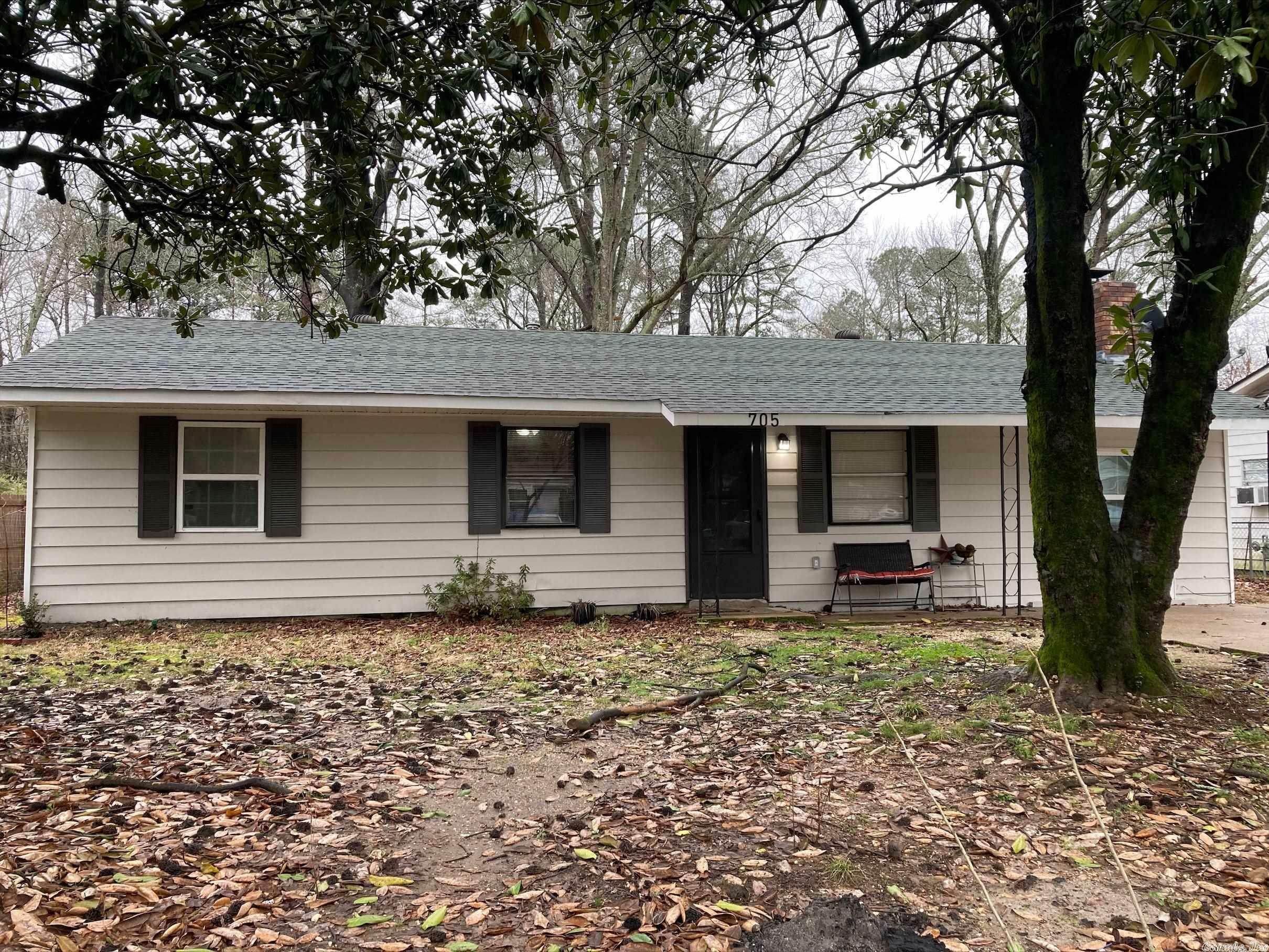 Property Photo:  705 Edgehill Drive  AR 72015 