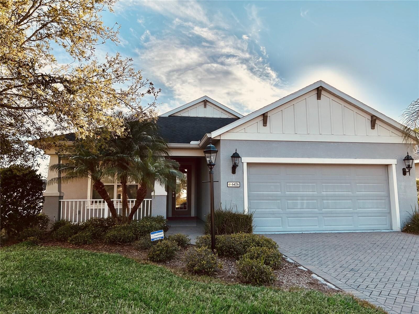 Property Photo:  6476 Autumn Woods Way  FL 34243 