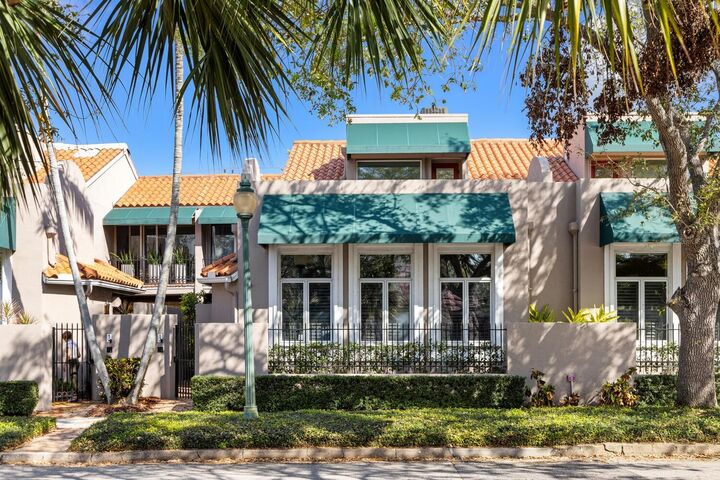 200 Cocoanut Avenue 3  Sarasota FL 34236 photo