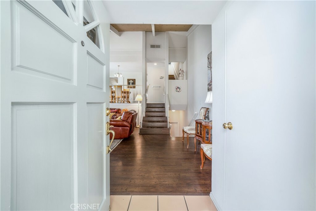 Property Photo:  11774 Moorpark Street H  CA 91604 