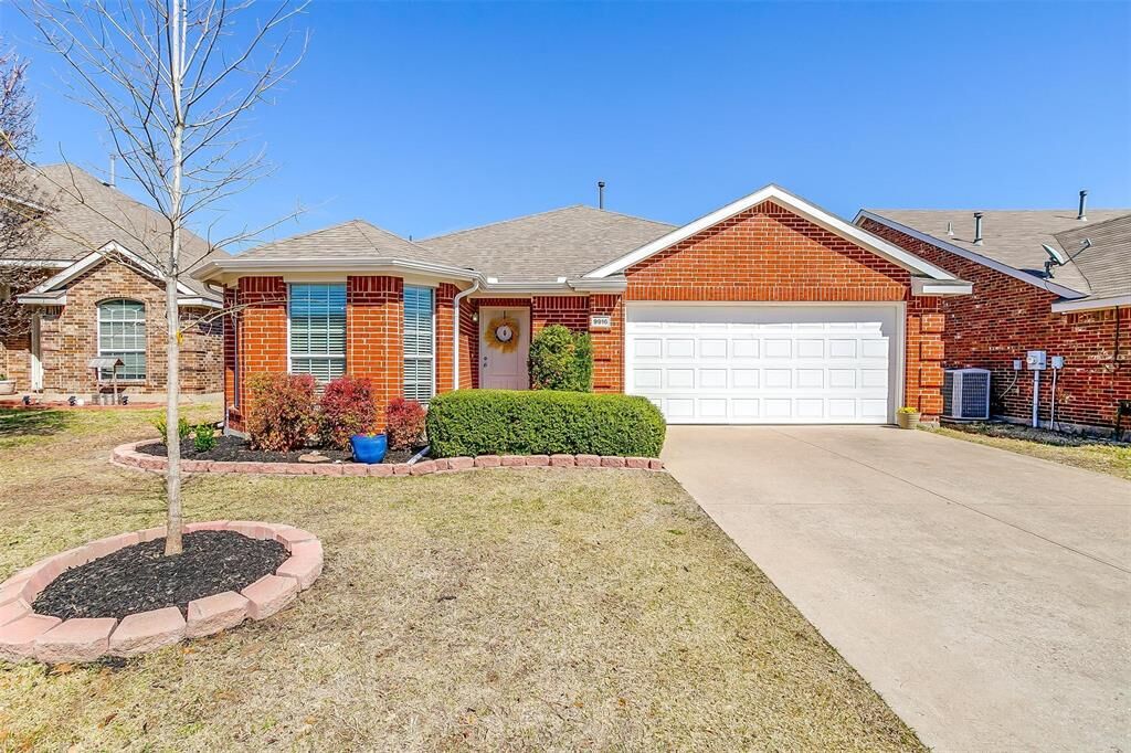 Property Photo:  9916 Southgate Drive  TX 75072 