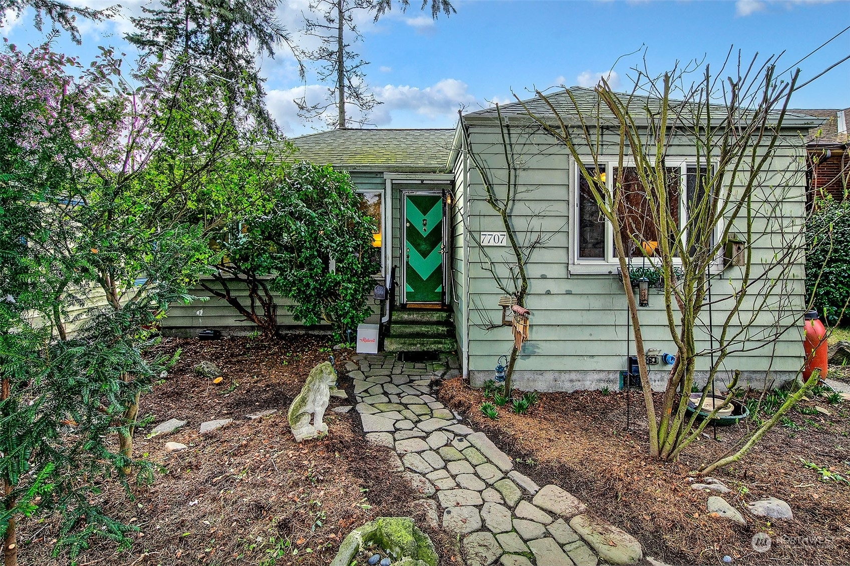 Property Photo:  7707 Earl Avenue NW  WA 98117 