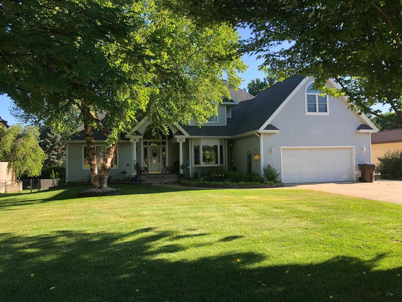 Property Photo: 607 Apache Drive MI 49412