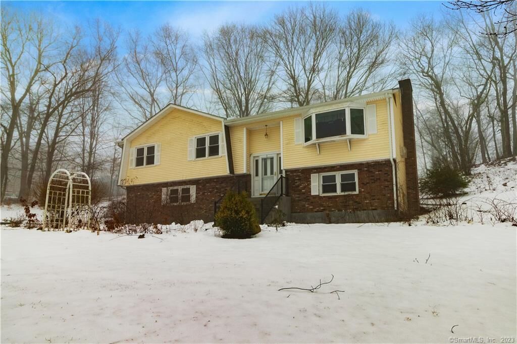 Property Photo:  11 Maynard Road  CT 06420 