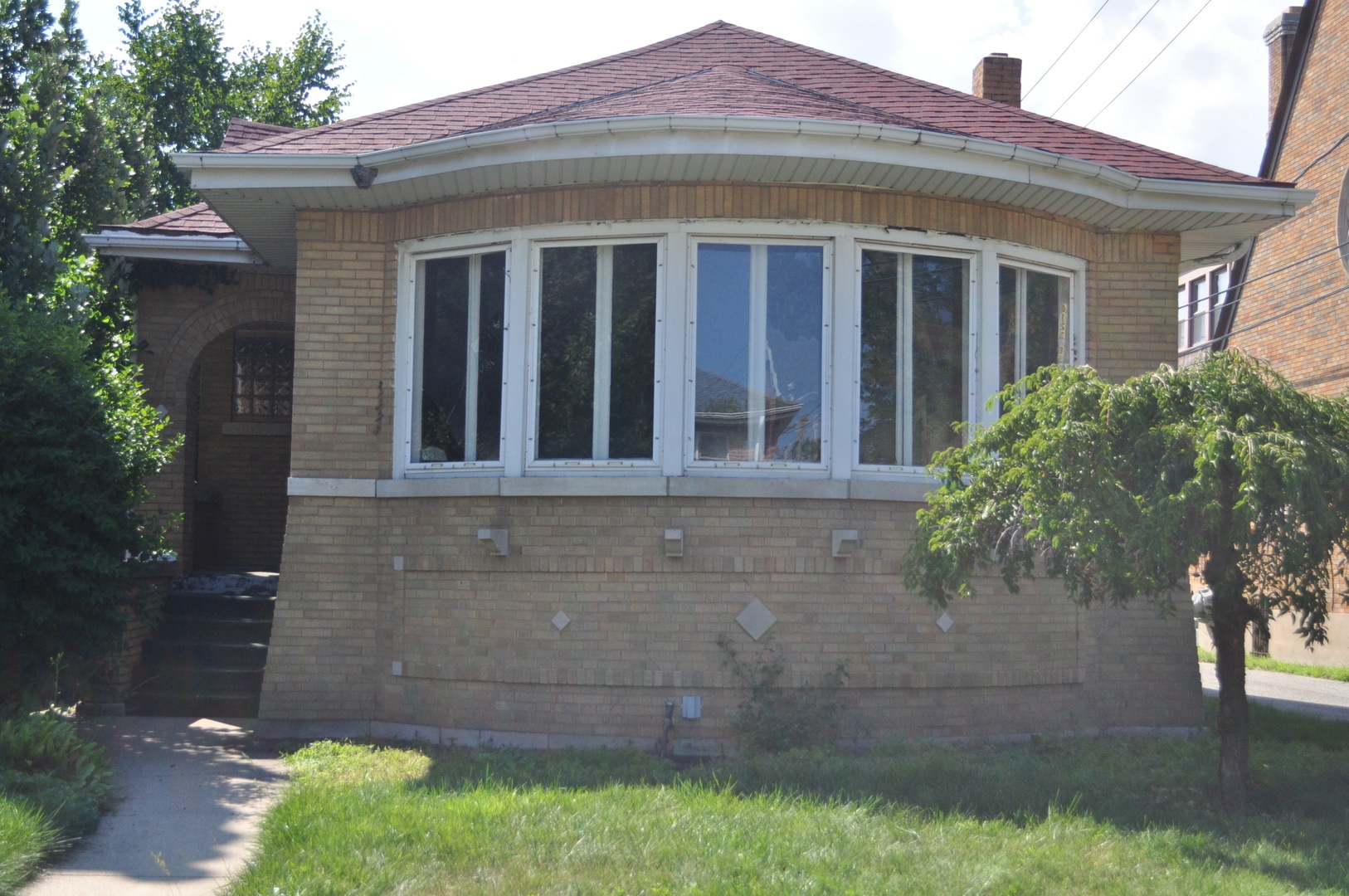 Property Photo:  5942 N Kolmar Avenue  IL 60646 