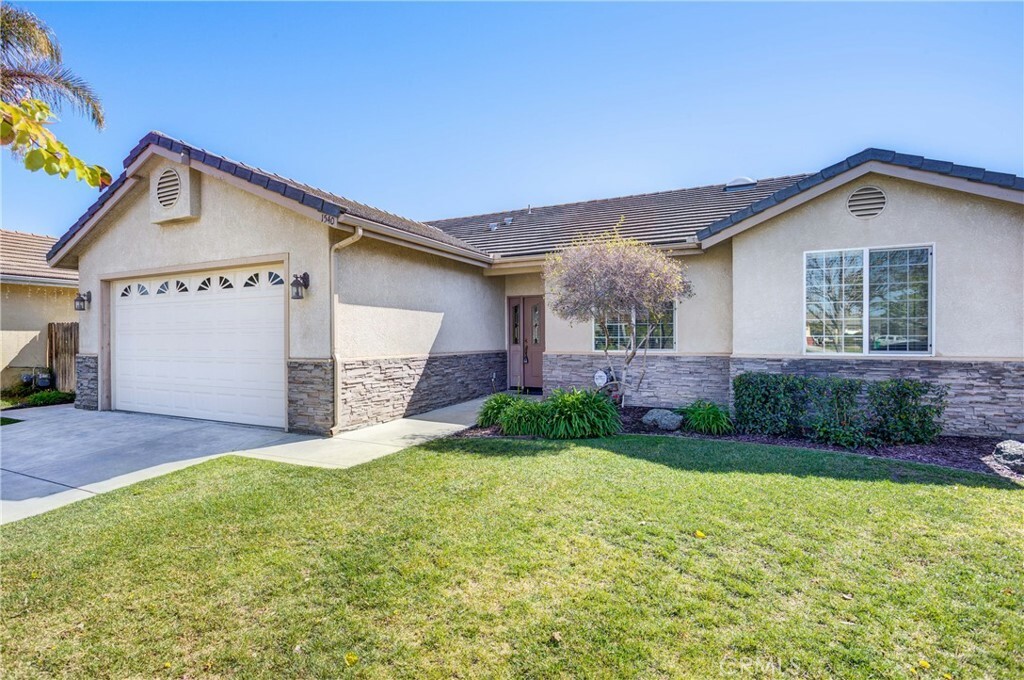 Property Photo:  1540 Monica Court  CA 93454 