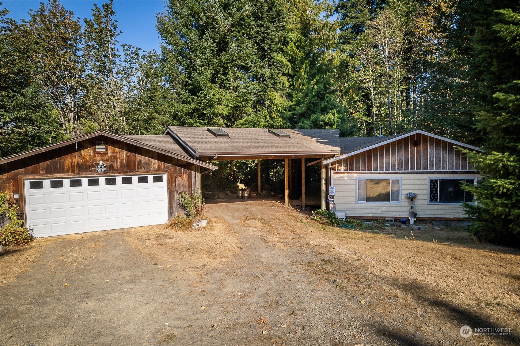Property Photo: 9708 355th Avenue SE WA 98065