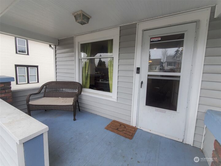 Property Photo:  1613 Burwell Street  WA 98337 