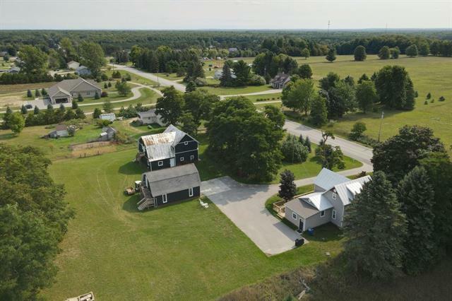 Property Photo:  3105 Supply Road  MI 49696 