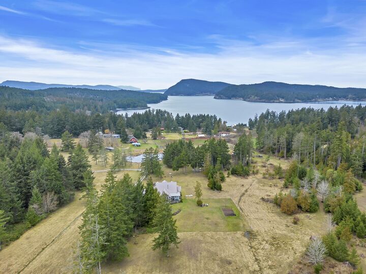 Property Photo: 455 Anne Road BC V0N 2J2