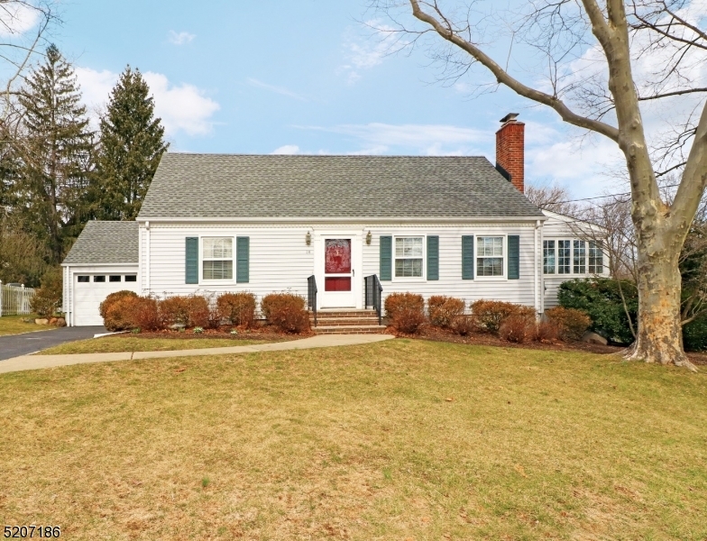 Property Photo: 28 Shadylawn Dr NJ 07940