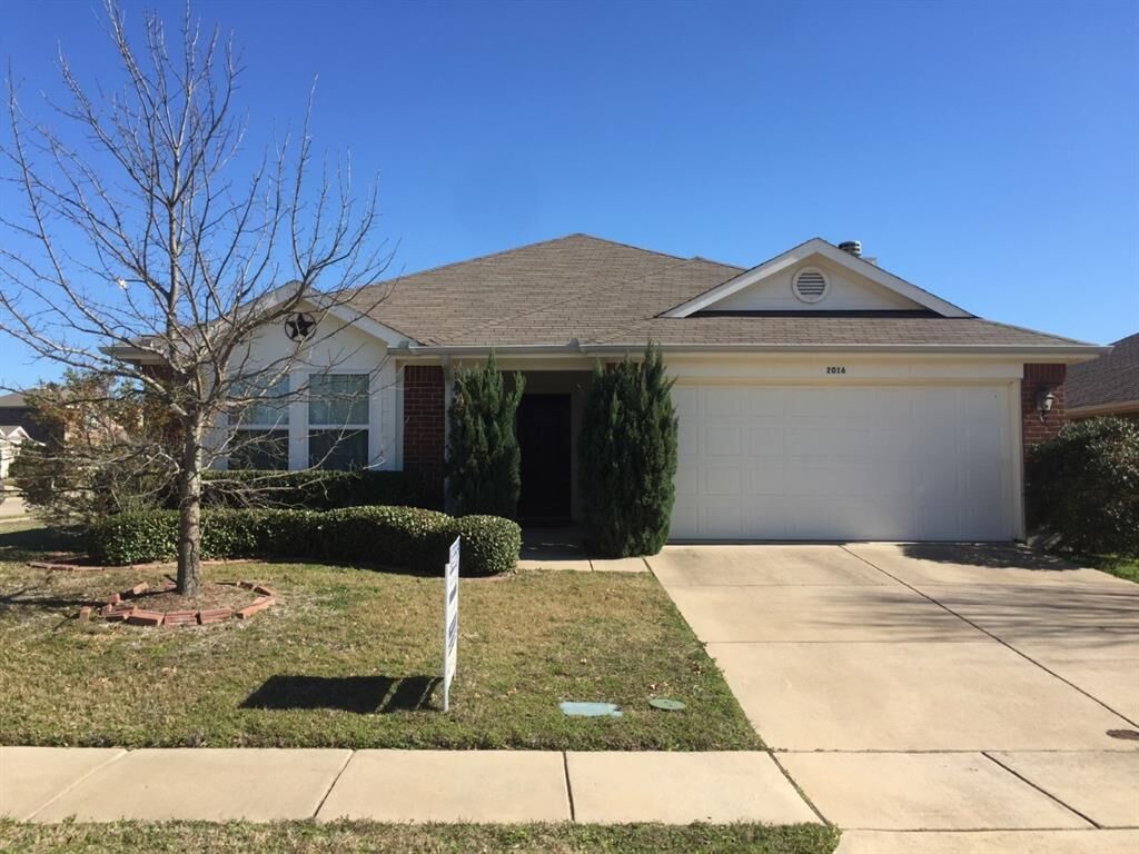 Property Photo: 2016 Zavala Drive TX 75126