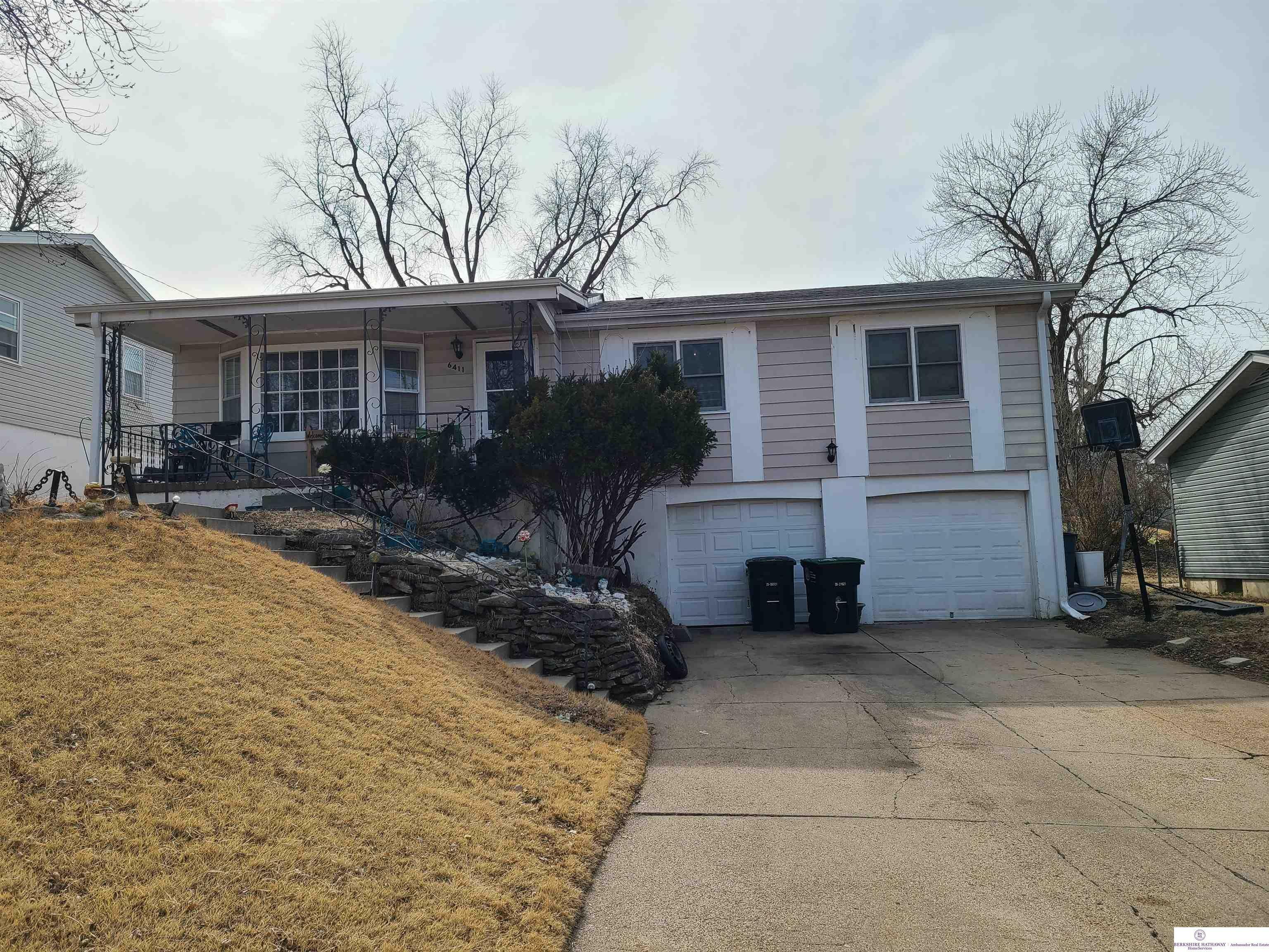 6411 Parkview Lane  Omaha NE 68104 photo