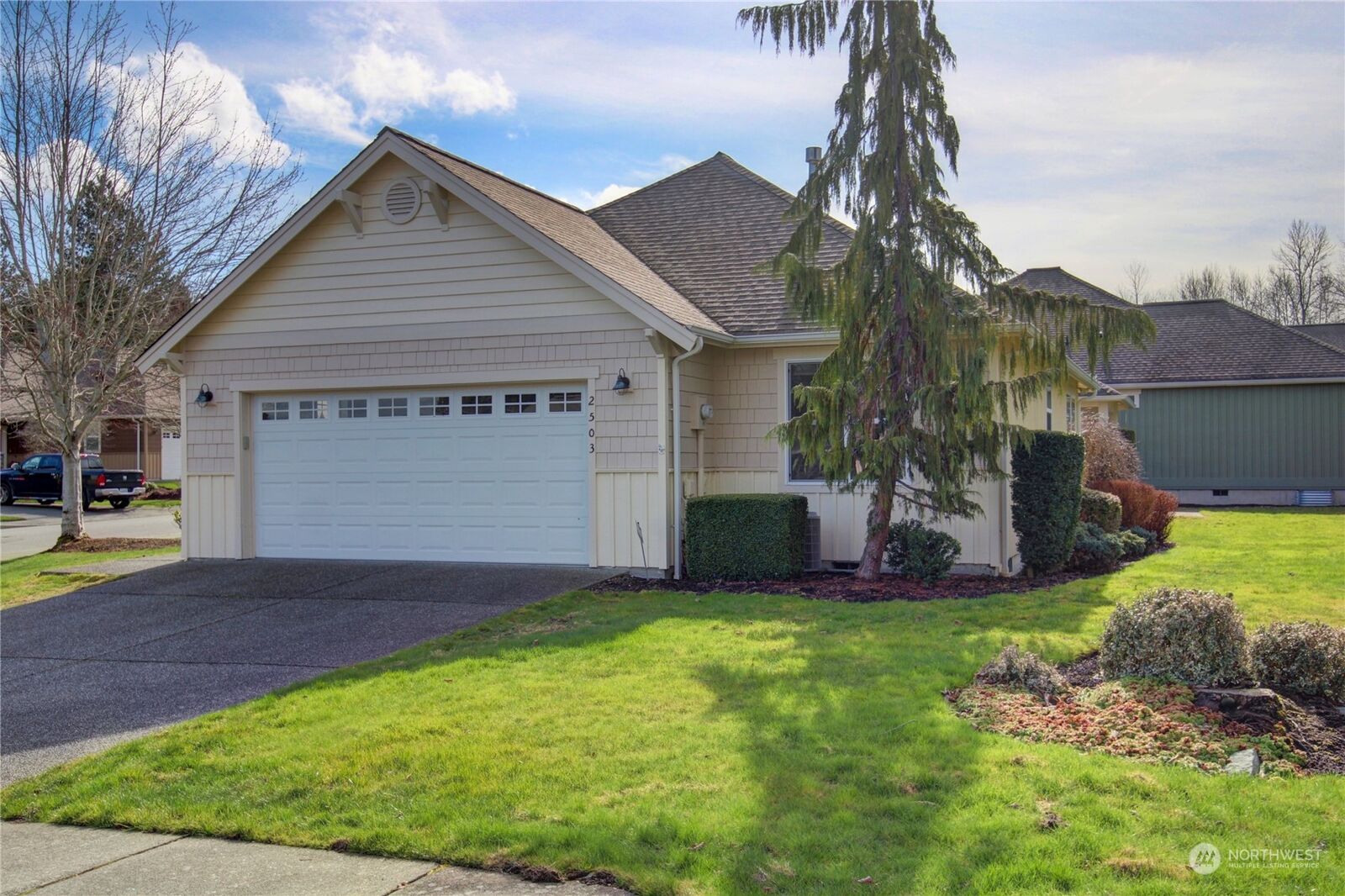 Property Photo:  2503 Stonebridge Way 17  WA 98273 