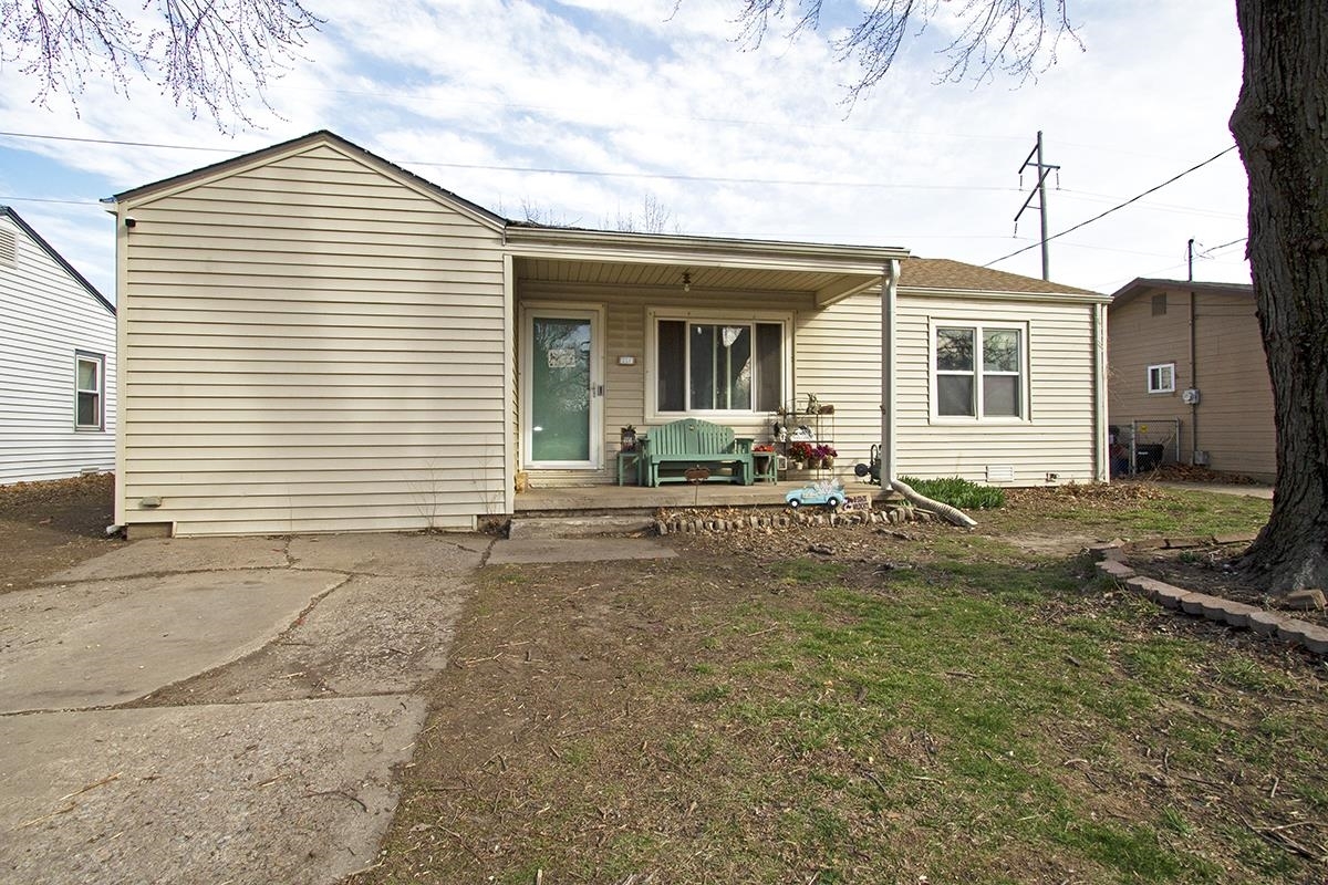 Property Photo:  334 Turkle Ave  KS 67060 