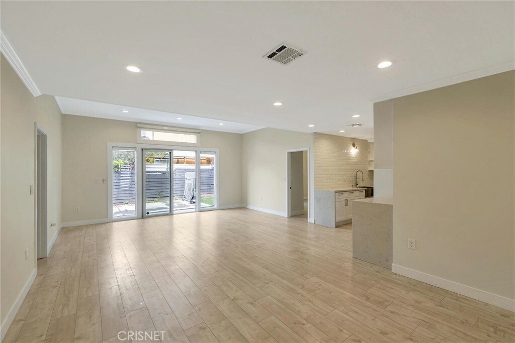 Property Photo:  17227 Keswick Street  CA 91406 