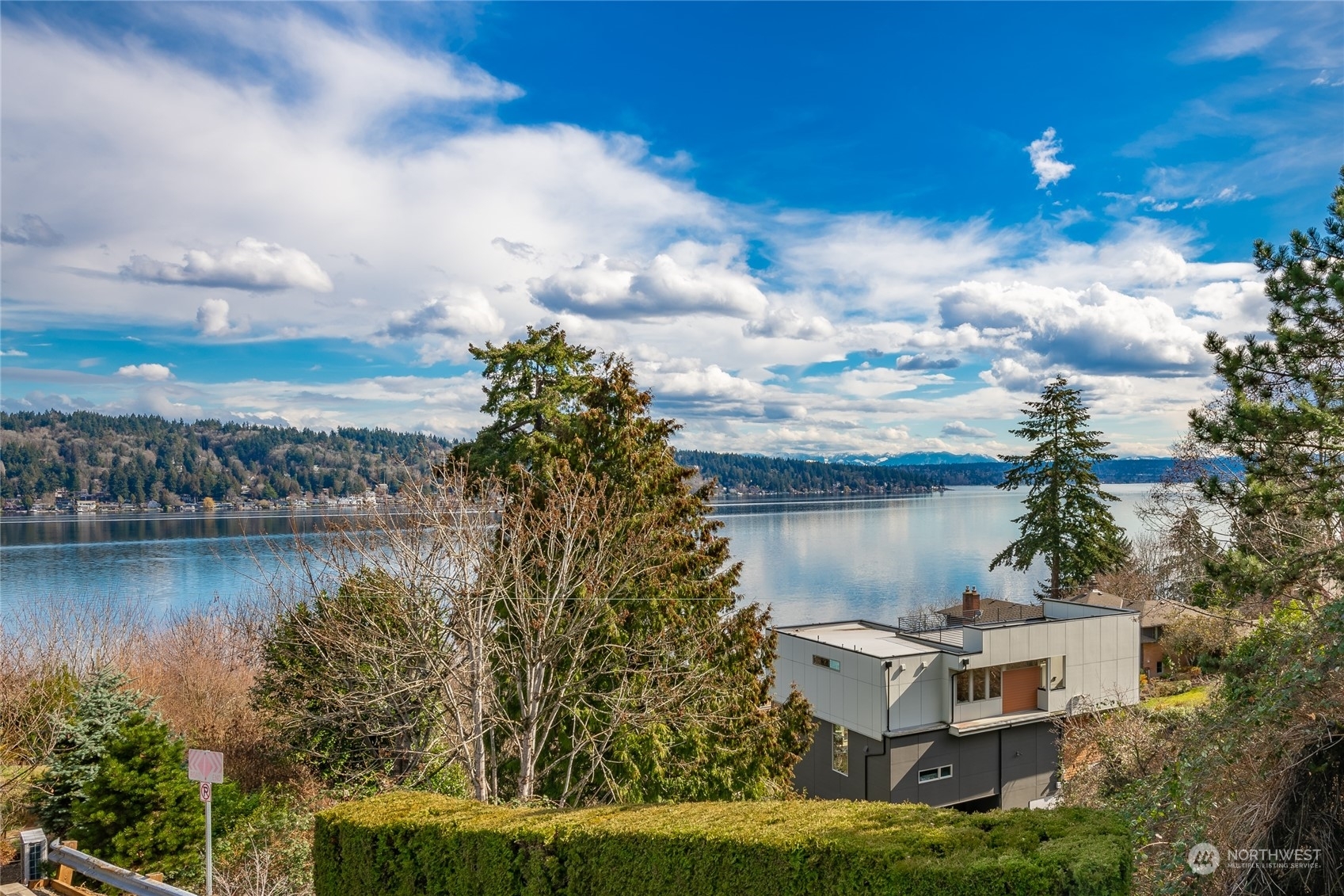 Property Photo:  11501 Lakeside Avenue NE  WA 98125 