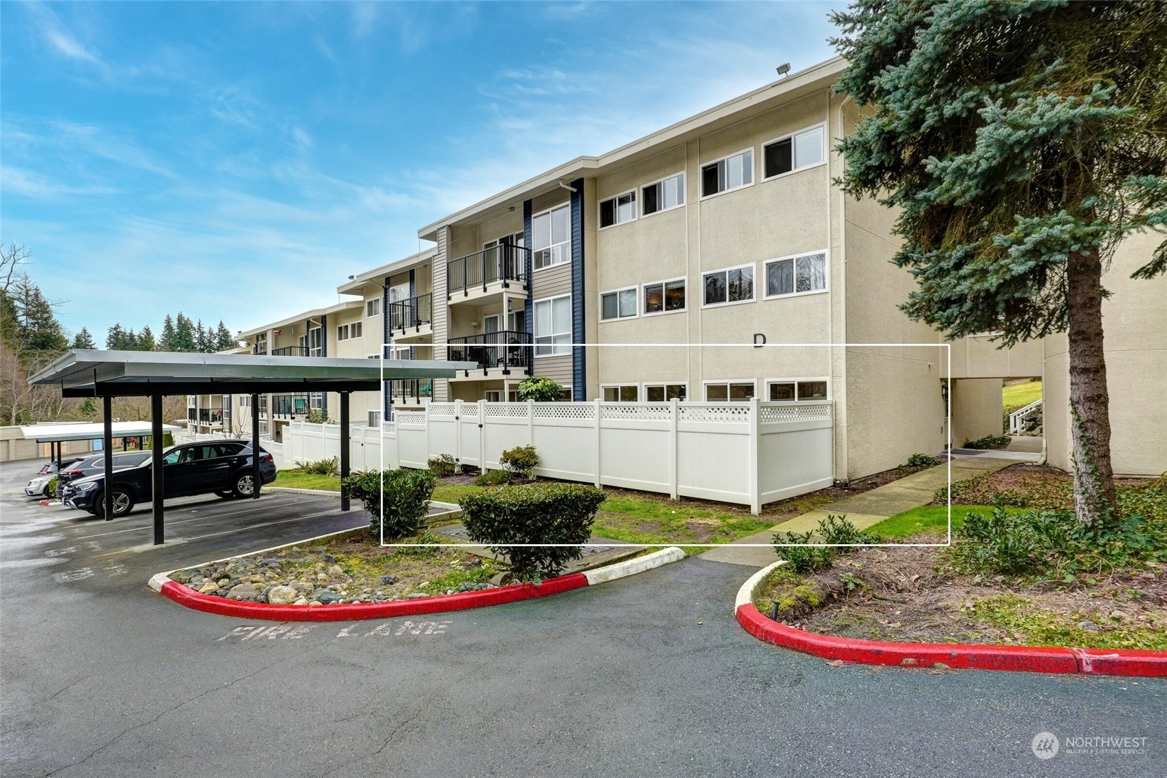 Property Photo: 12701 NE 9th Place D112 WA 98005