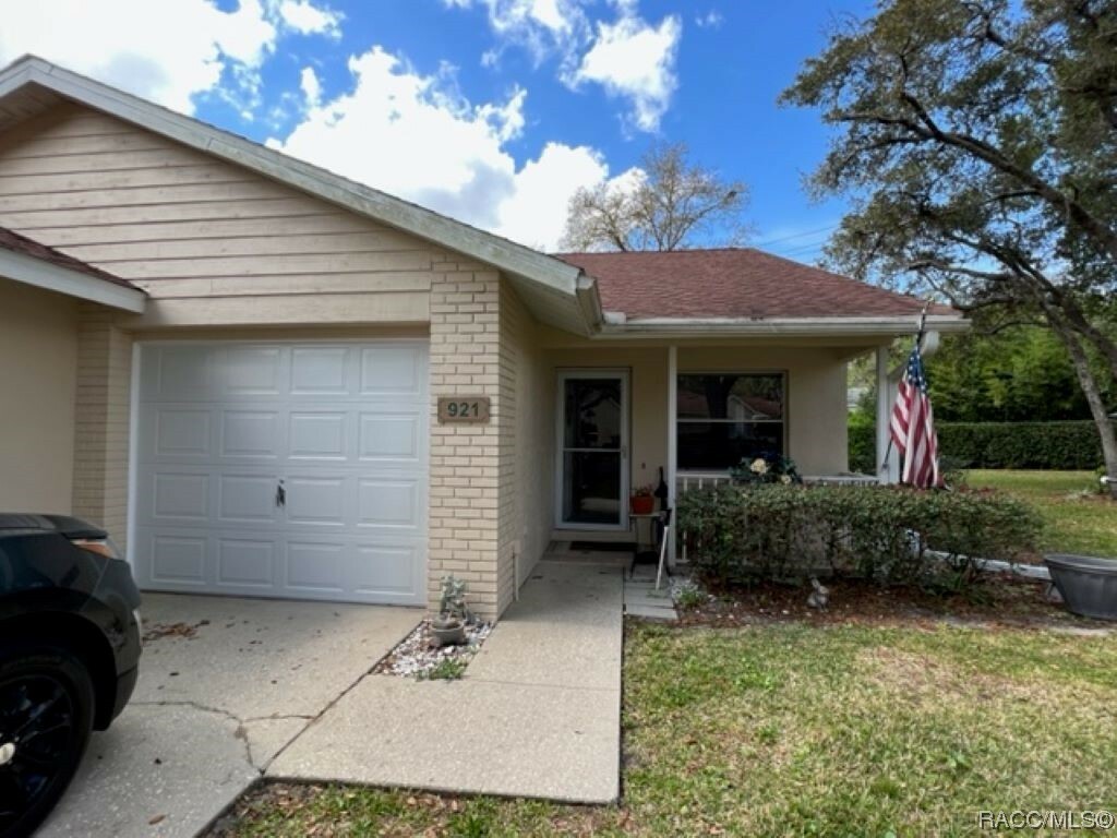 921 W Penn Hills Court  Beverly Hills FL 34465 photo