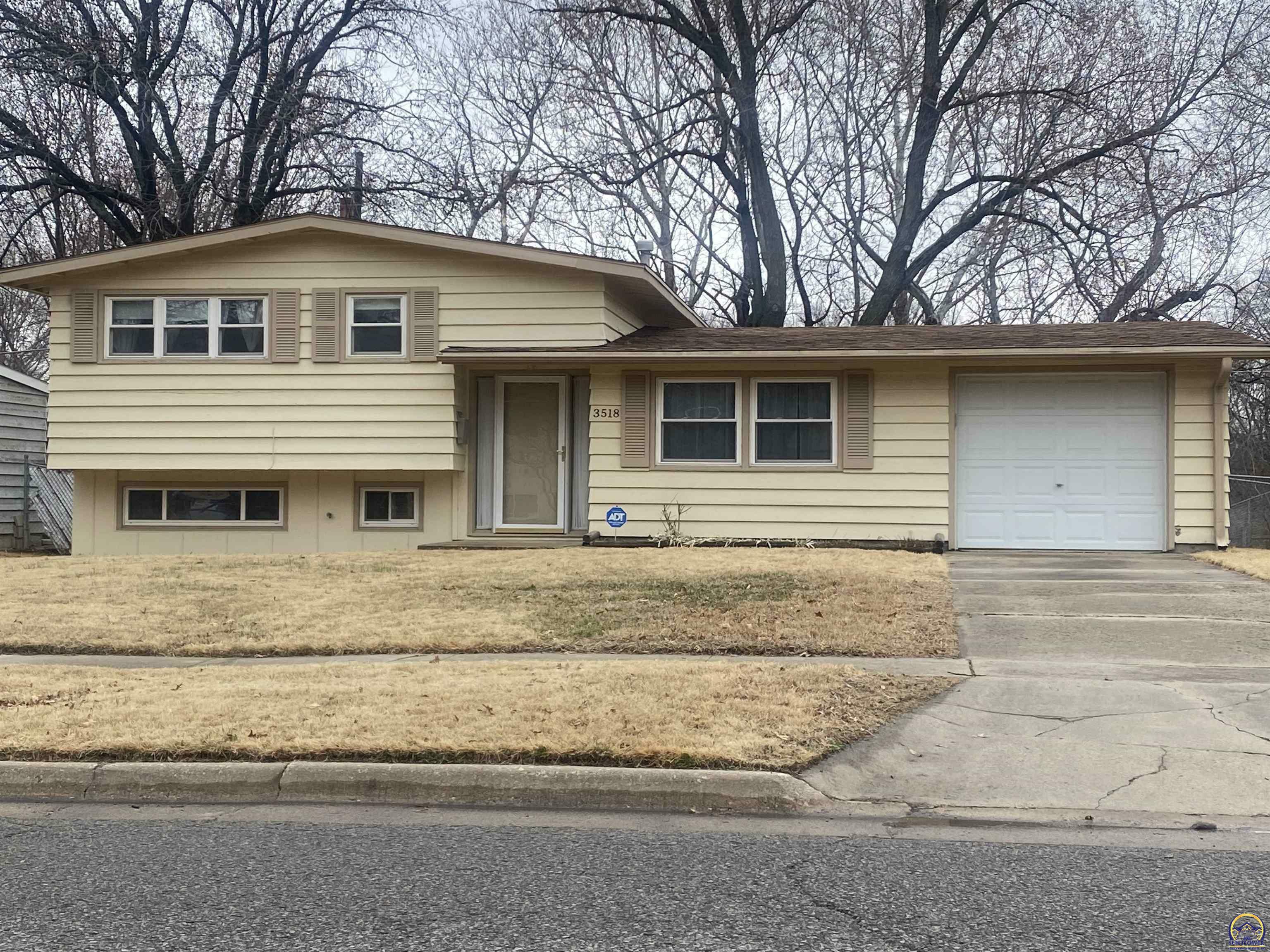 3518 SW Oakley Ave  Topeka KS 66614 photo