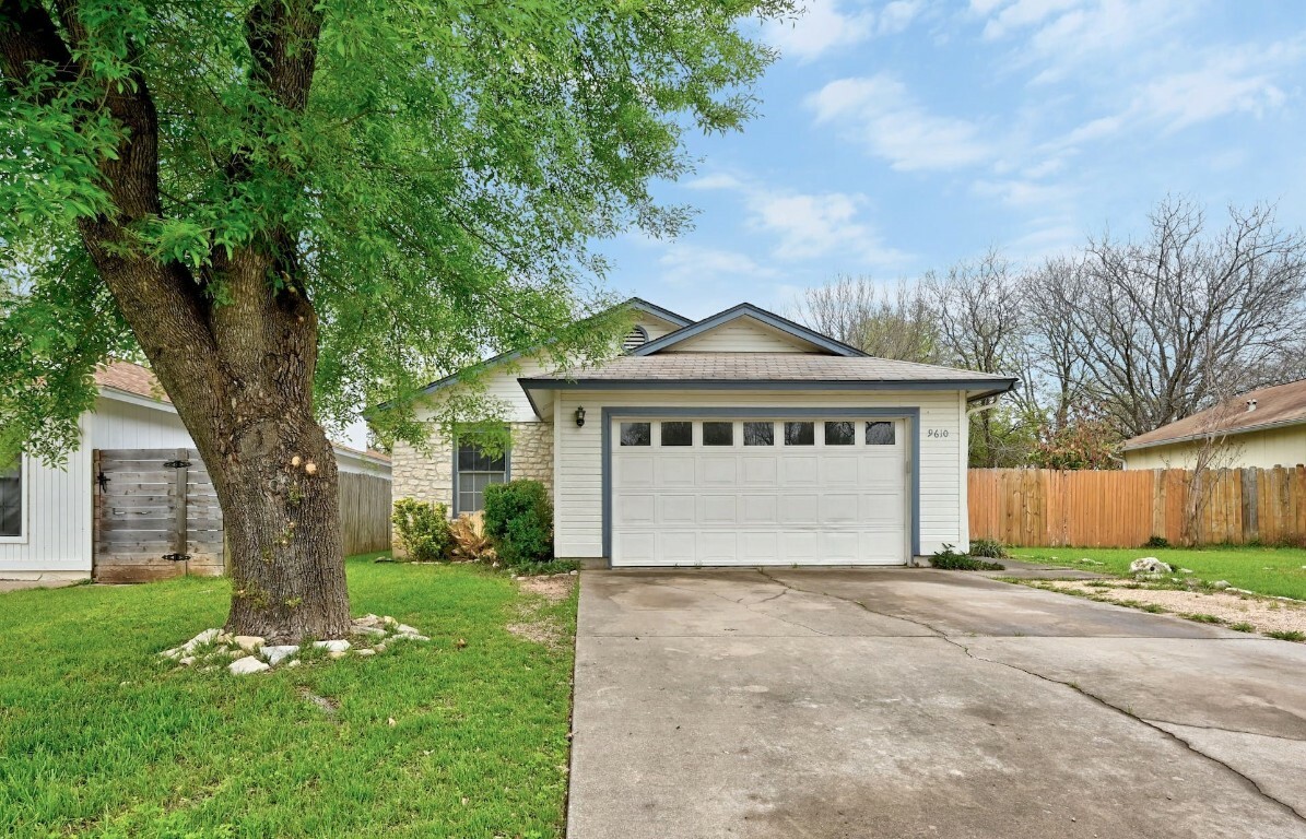 9610 Holly Springs Drive  Austin TX 78748 photo