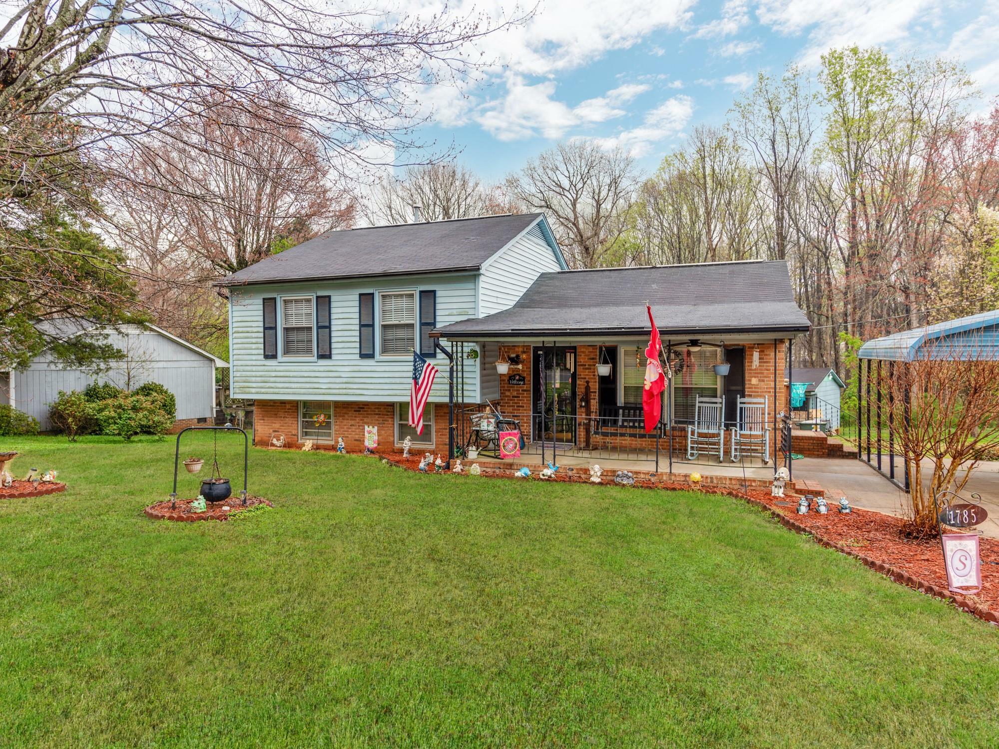 Property Photo: 1785 Lane Road NC 28120