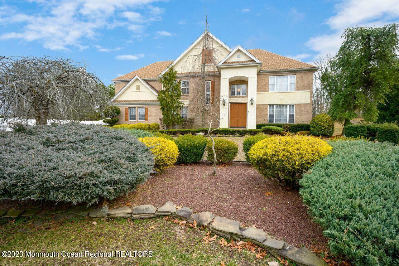 Property Photo:  21 Greenwich Drive  NJ 08527 