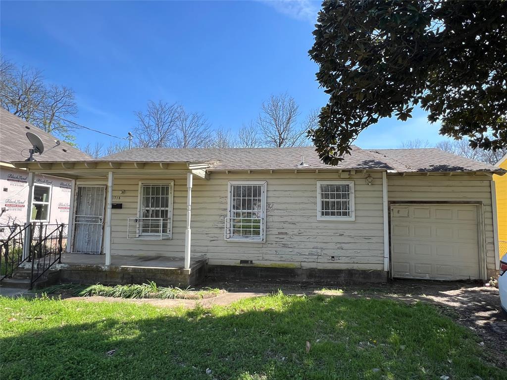 Property Photo:  1718 Marfa Avenue  TX 75216 