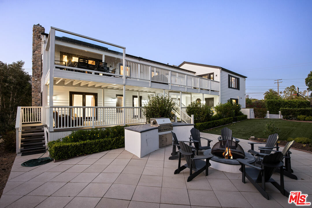 Property Photo: 30362 Morning View Dr CA 90265