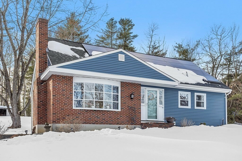 Property Photo:  556 New Ipswich Rd  MA 01431 