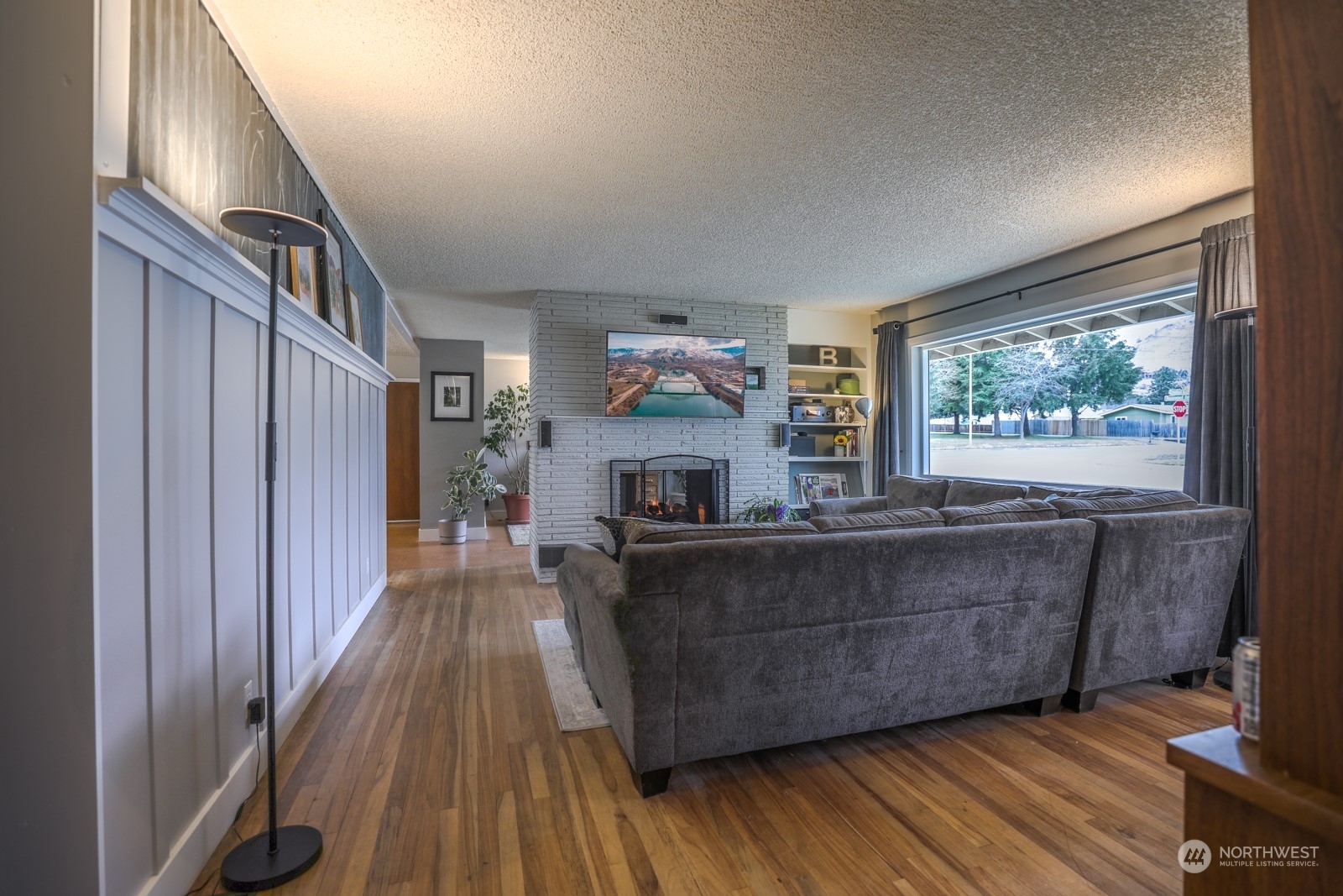 Property Photo: 1323 Rosewood Avenue WA 98801