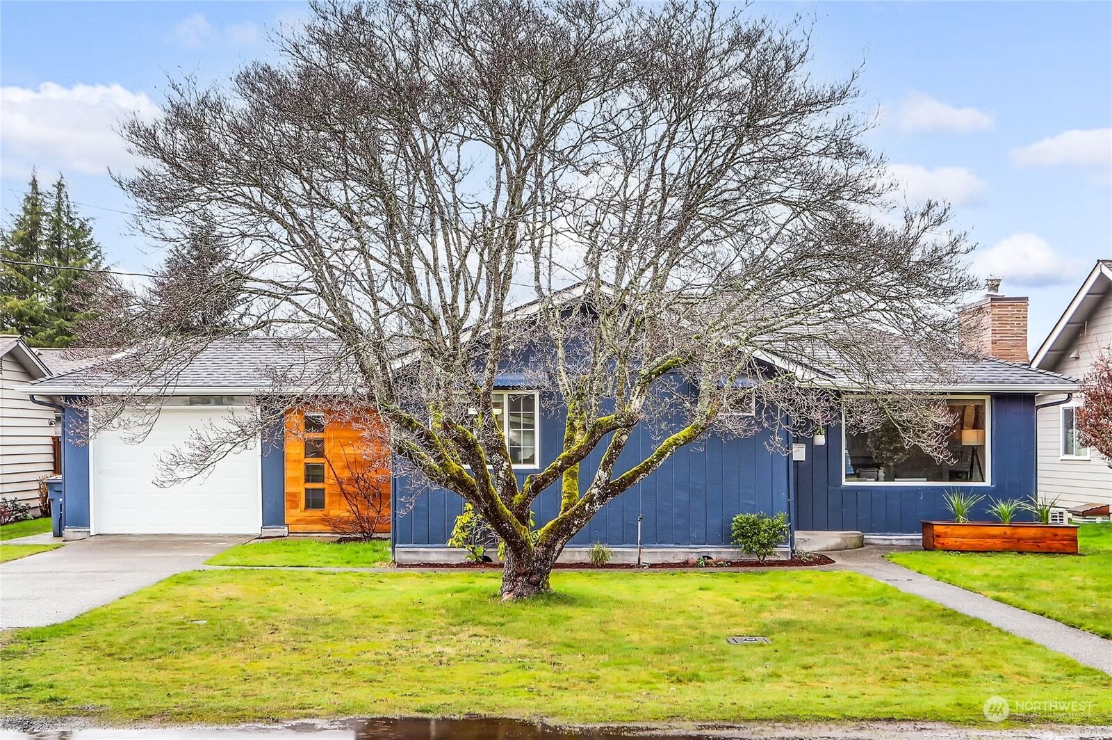 Property Photo:  1115 9th Avenue NW  WA 98371 