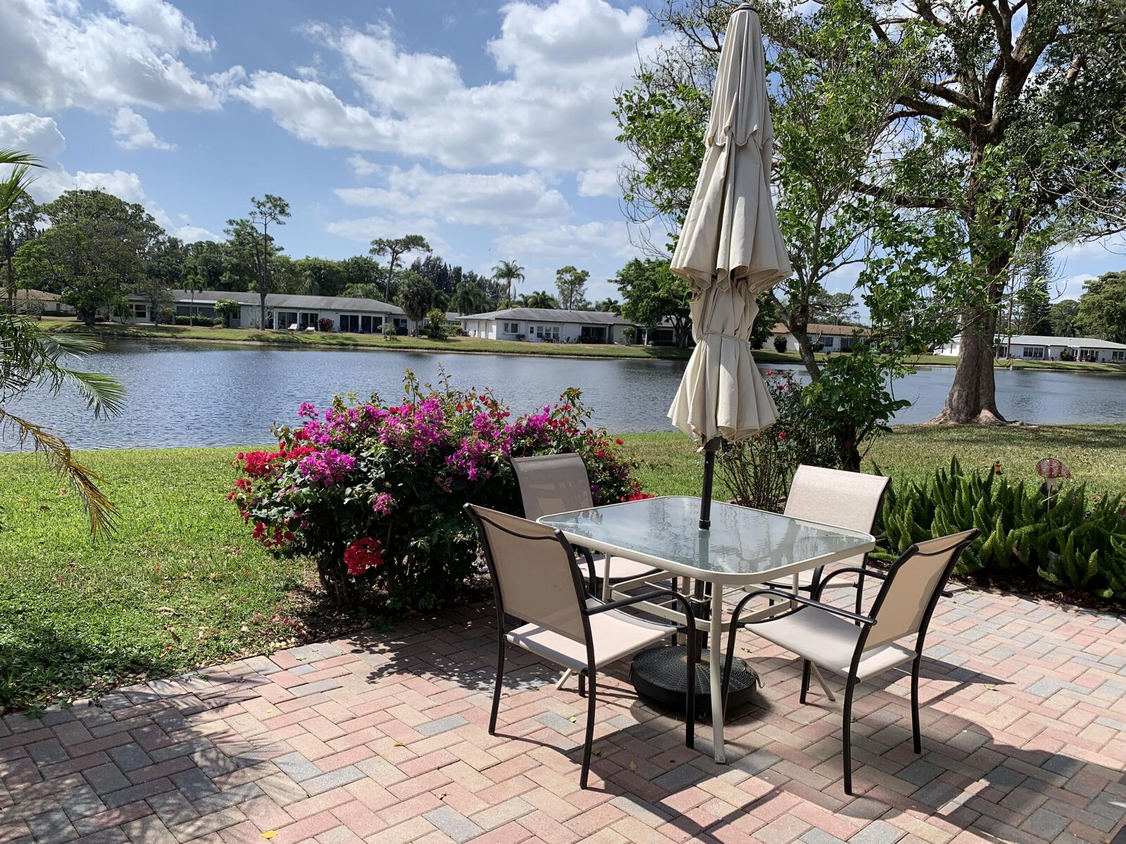 Property Photo: 5322 Poppy Place B FL 33484