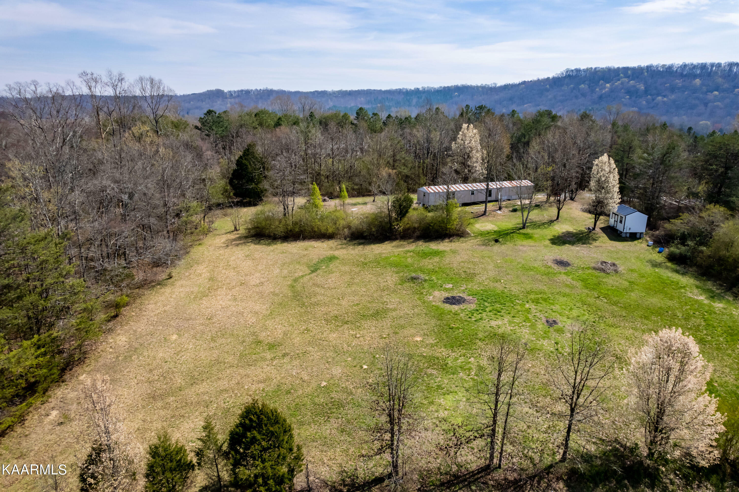 Property Photo: 289 Co Rd 103 TN 37303