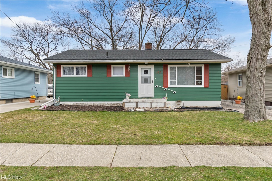 Property Photo:  127 Marion Avenue  OH 44260 