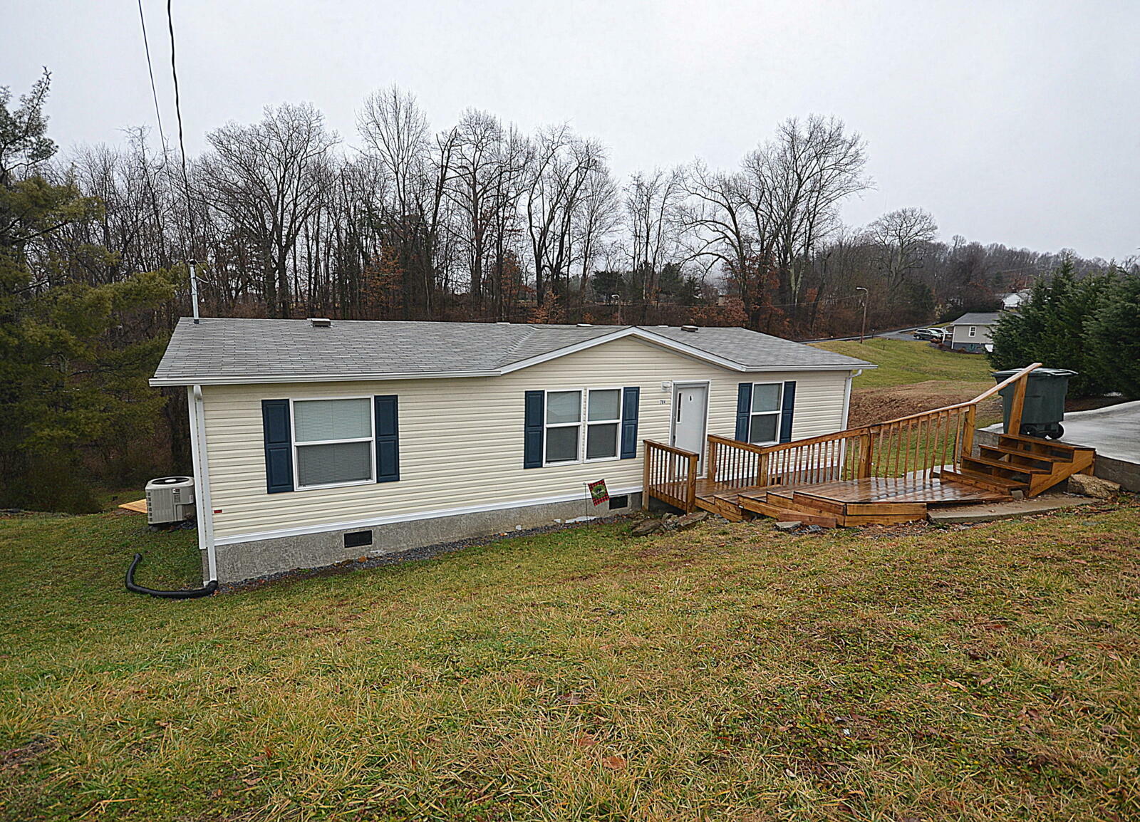 Property Photo:  704 Johnson Avenue  TN 37643 