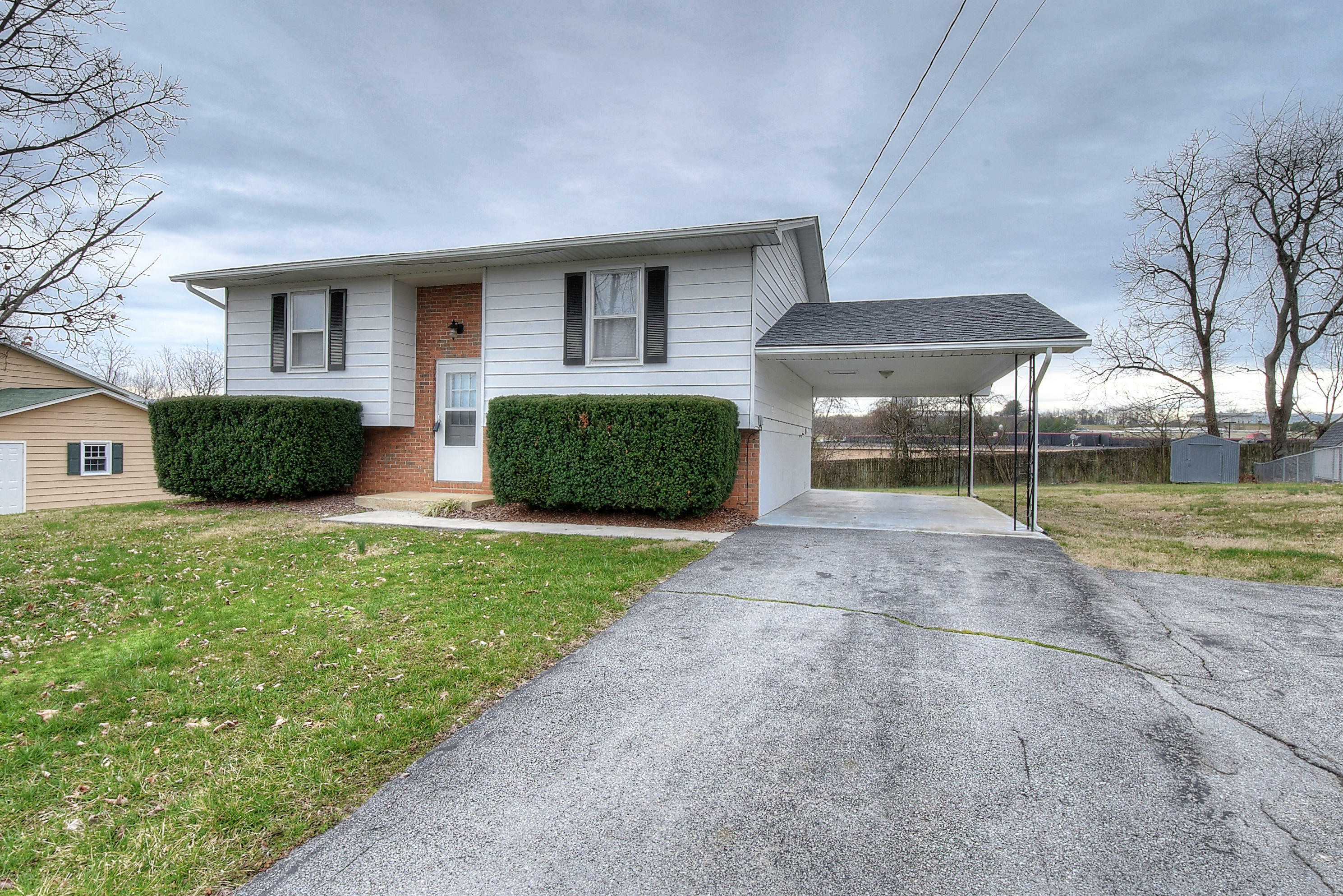 416 Laurel Court  Piney Flats TN 37686 photo