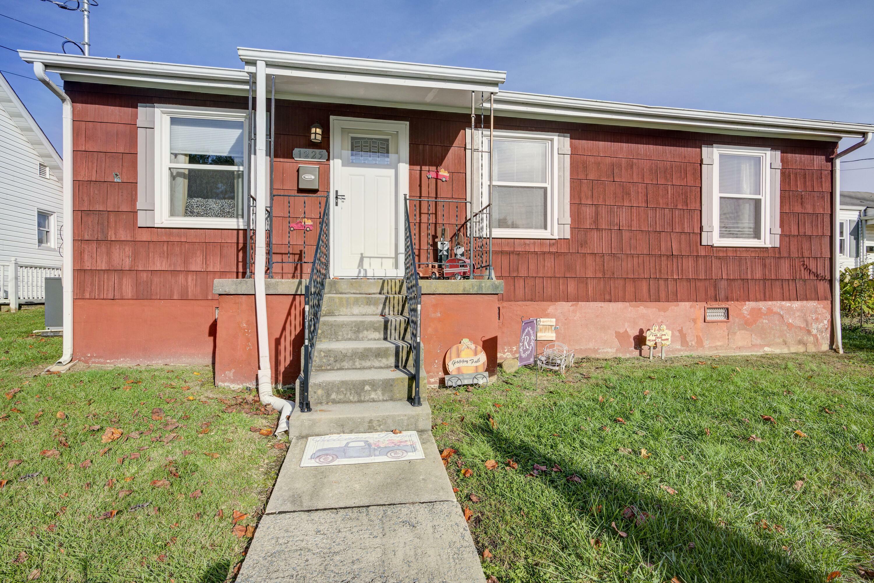 Property Photo:  1225 Georgia Avenue  TN 37620 